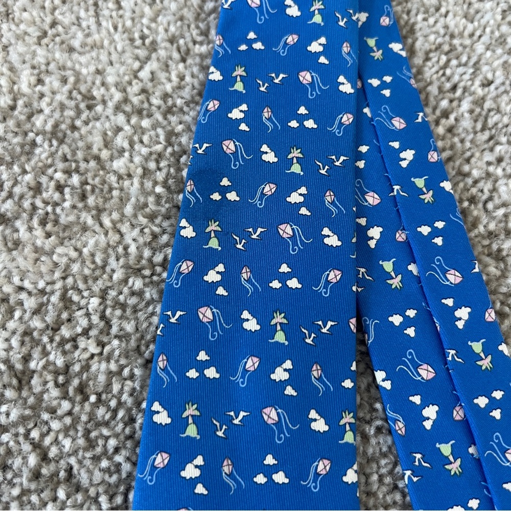 Salvatore Ferragamo Summer Kites Men’s Silk Tie - Picture 7 of 7